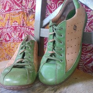 Bowler shoes. Size 8